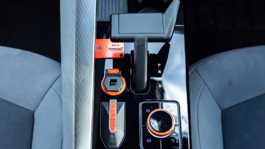 BE6 Formula E Edition - Gear Console