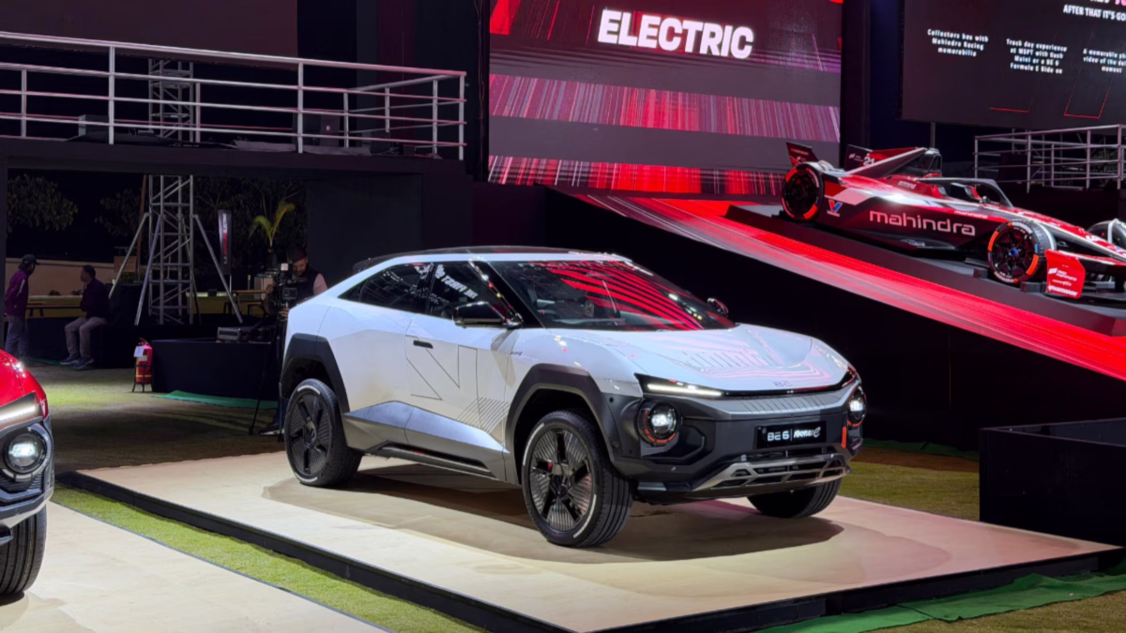 BE6 Formula E Edition - White