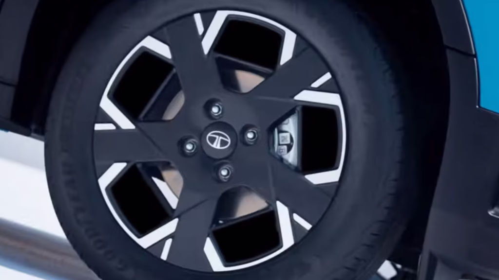 Tata Punch Alloy